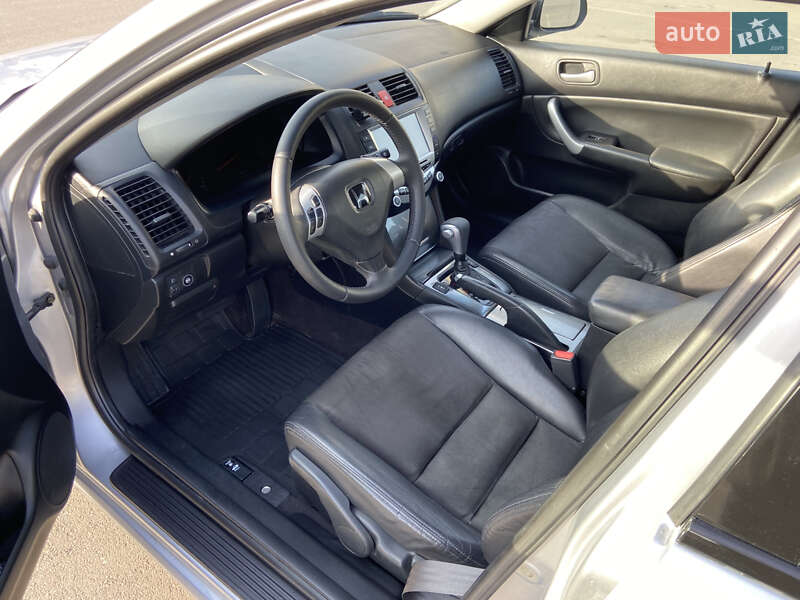 Седан Honda Accord 2003 в Киеве