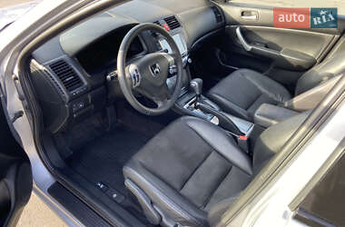 Седан Honda Accord 2003 в 