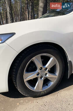 Седан Honda Accord 2011 в 
