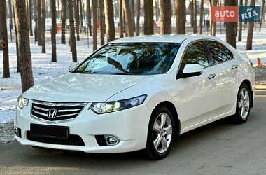 Седан Honda Accord 2012 в Києві