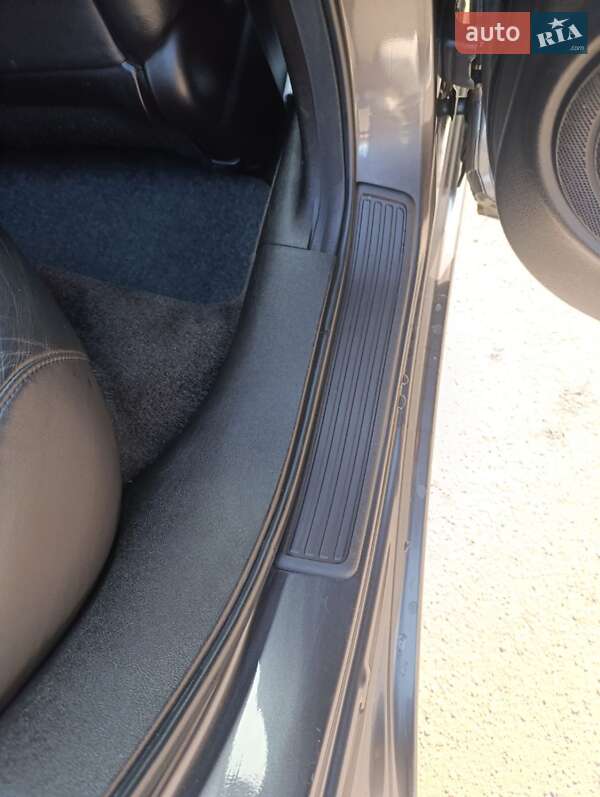 Універсал Honda Accord 2011 в Черкасах