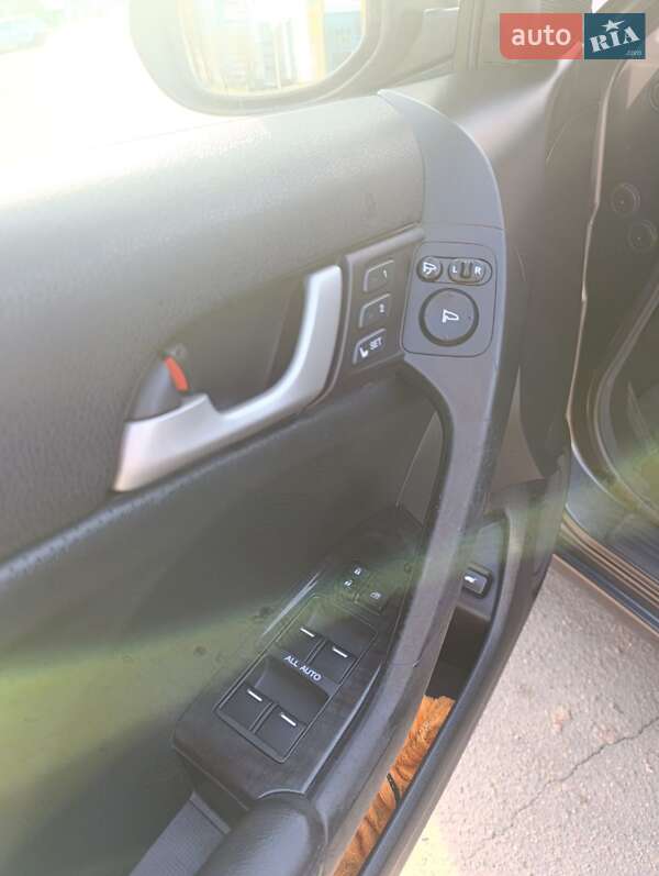 Універсал Honda Accord 2011 в Черкасах