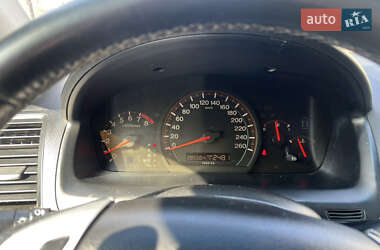 Седан Honda Accord 2004 в 