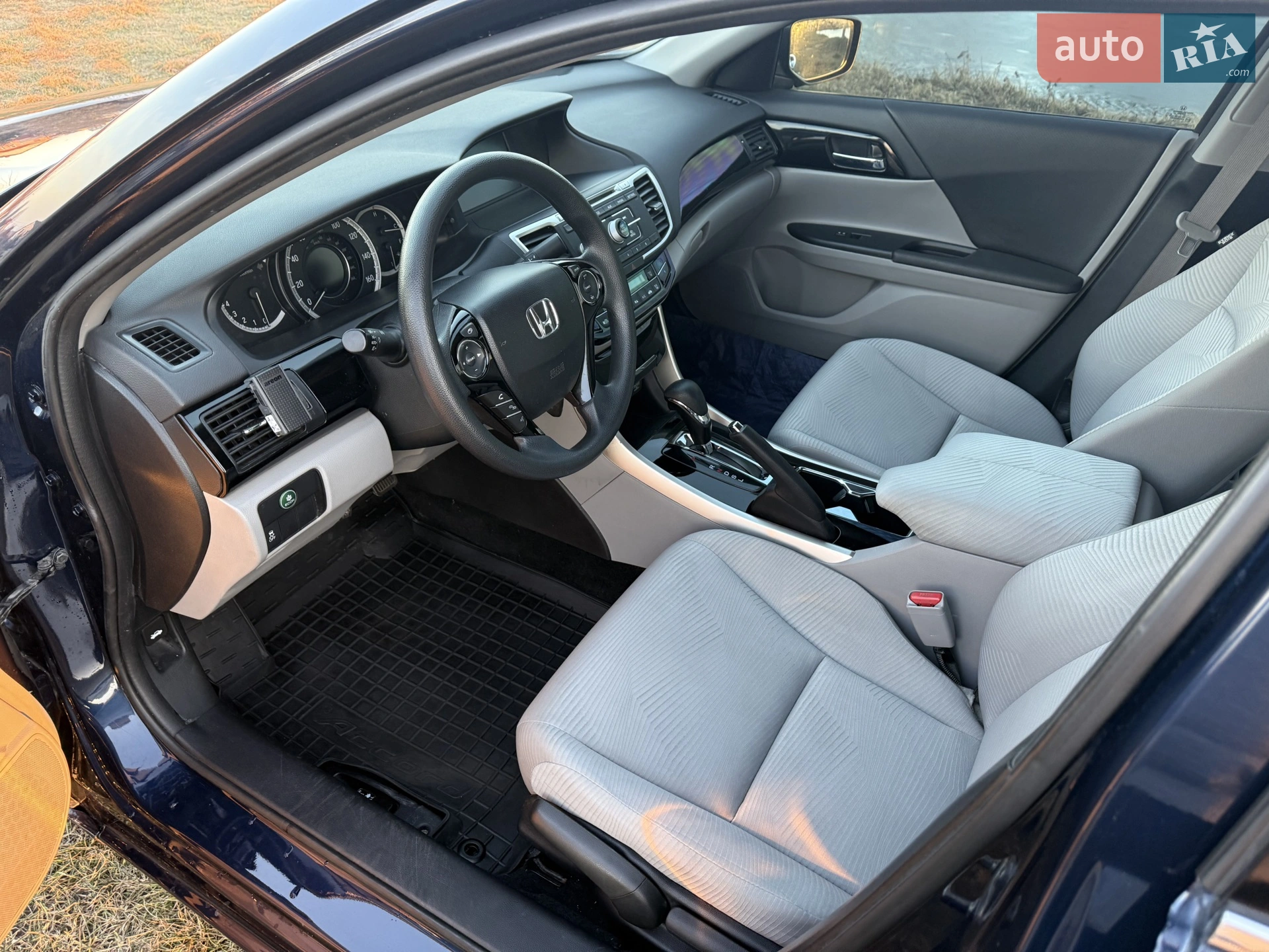 2017 Honda Accord - мініатюра 13