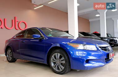 Купе Honda Accord 2012 в 