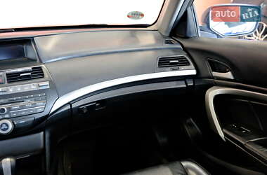 Купе Honda Accord 2012 в 