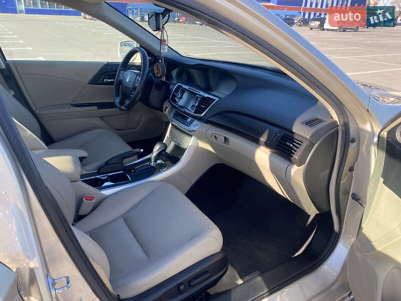 Седан Honda Accord 2014 в Львові фото 17 Седан Honda Accord 2014 в Львові