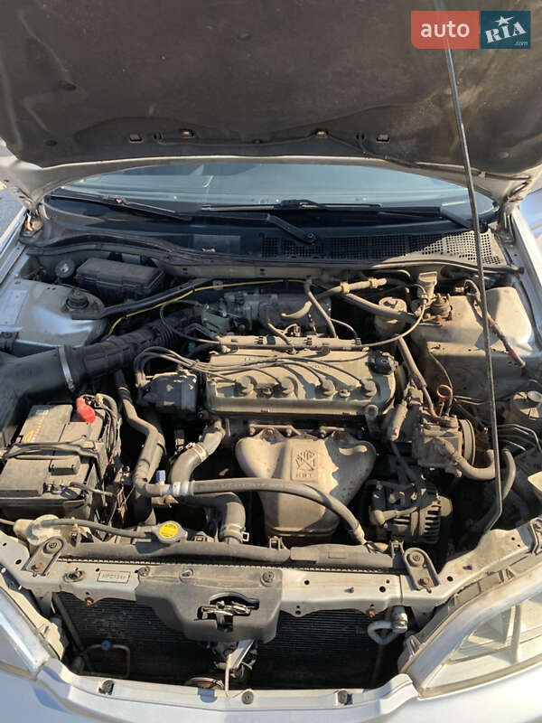 Лифтбек Honda Accord 2002 в Чернигове