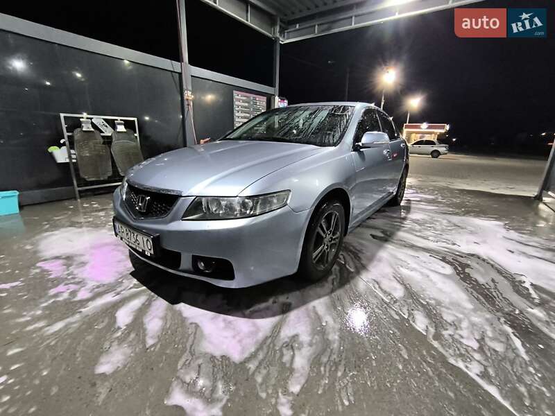 Седан Honda Accord 2004 в Запоріжжі