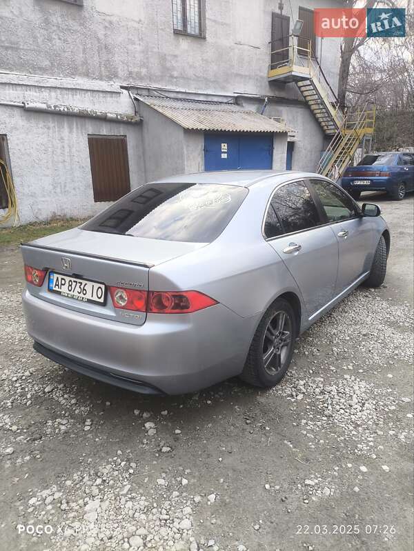 Седан Honda Accord 2004 в Запоріжжі