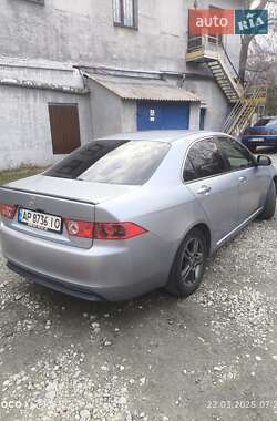 Седан Honda Accord 2004 в 