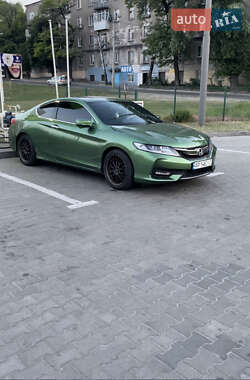 Купе Honda Accord 2015 в 