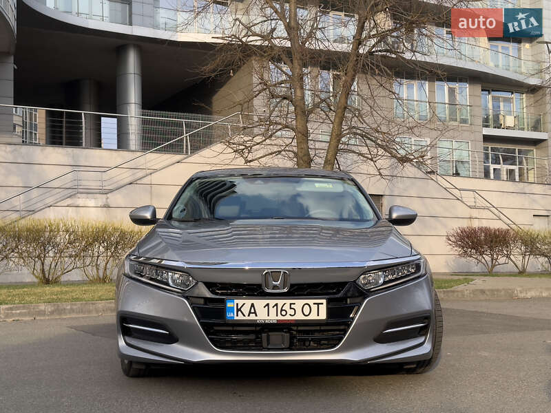 Седан Honda Accord 2018 в Києві