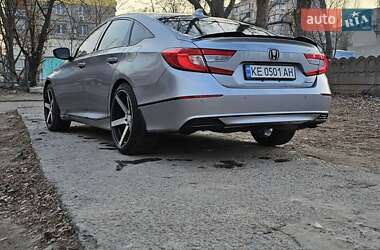 Седан Honda Accord 2018 в 