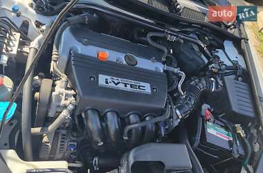 Купе Honda Accord 2008 в 