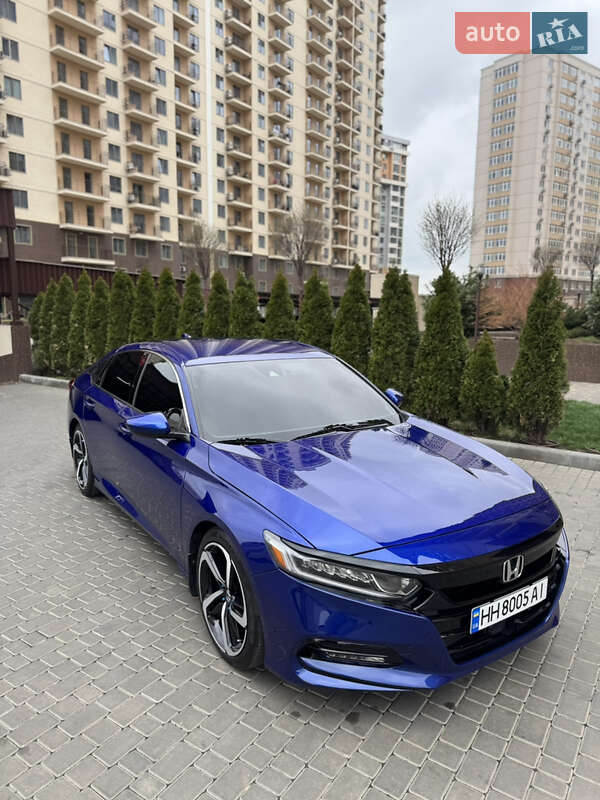 Седан Honda Accord 2017 в Одессе