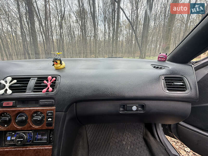 Седан Honda Accord 1994 в Львове