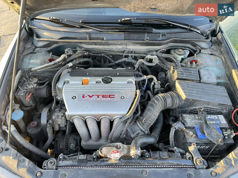 Седан Honda Accord 2004 в Черкассах