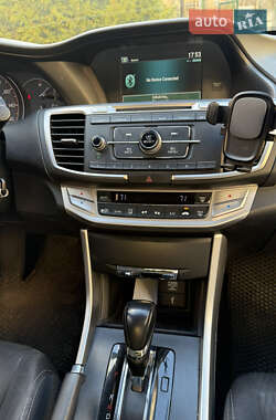 Седан Honda Accord 2014 в 