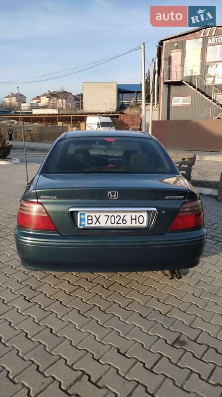 Седан Honda Accord 2000 в Хмельницком