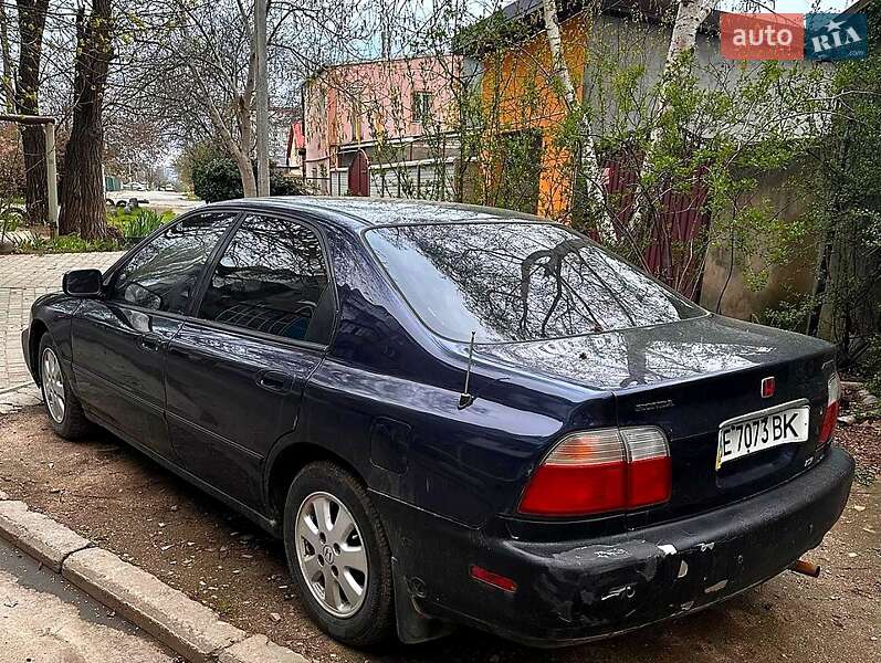 Седан Honda Accord 1995 в Николаеве