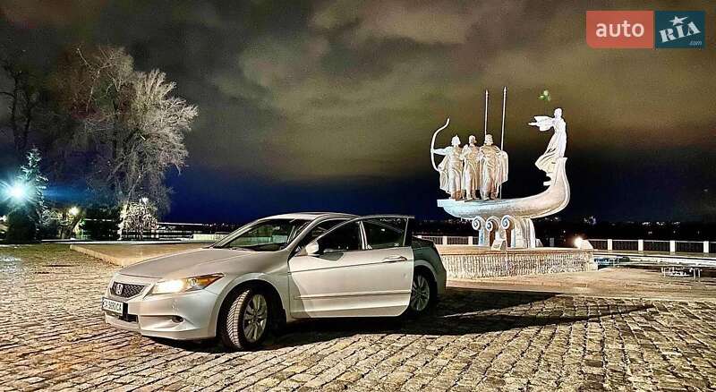 Купе Honda Accord 2008 в 