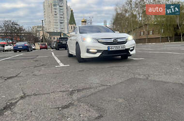 Седан Honda Accord 2016 в 
