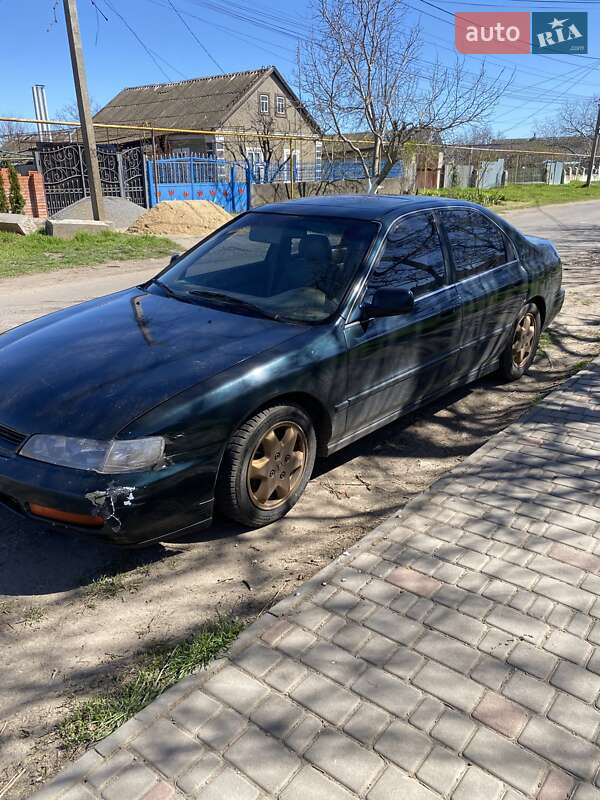 Седан Honda Accord 1997 в Одессе