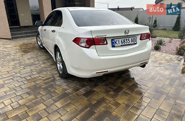 Седан Honda Accord 2010 в 