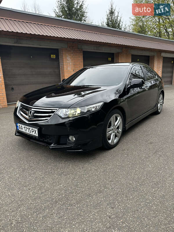 Седан Honda Accord 2010 в Смеле