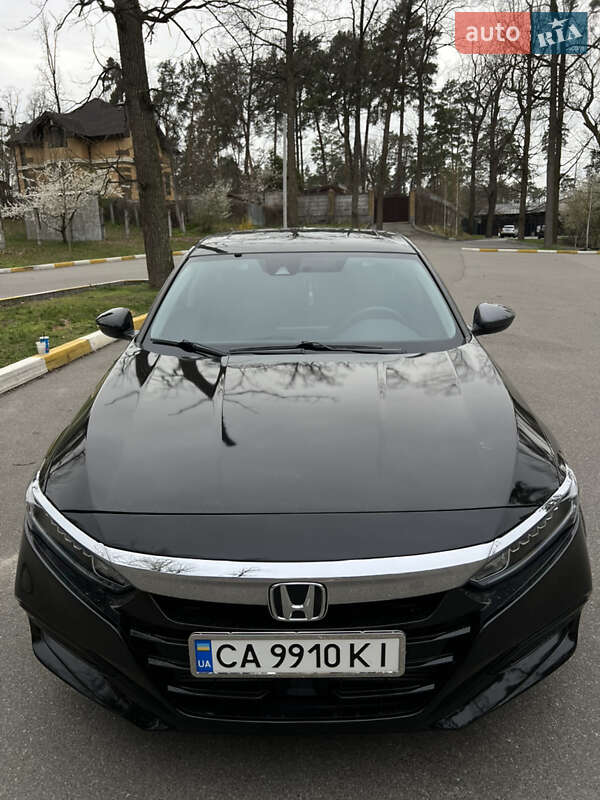 Седан Honda Accord 2018 в Софіївській Борщагівці