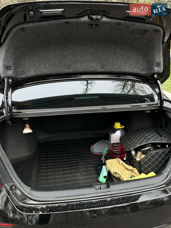 Седан Honda Accord 2018 в Софіївській Борщагівці