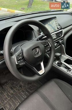 Седан Honda Accord 2018 в 