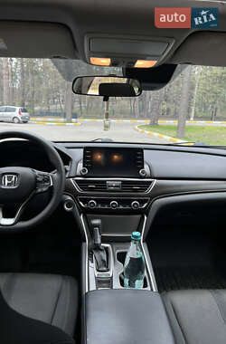 Седан Honda Accord 2018 в 