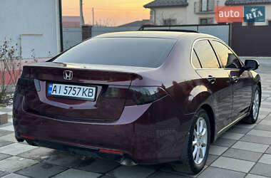 Седан Honda Accord 2010 в 