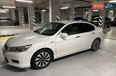 Седан Honda Accord 2014 в 