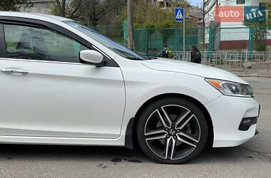 Седан Honda Accord 2017 в 