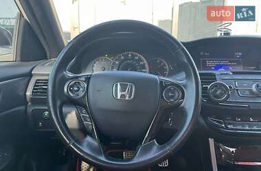 Седан Honda Accord 2016 в 