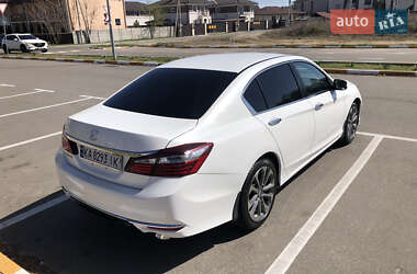 Седан Honda Accord 2017 в 