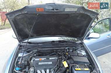 Седан Honda Accord 2005 в 