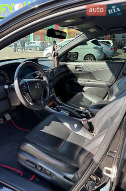 Седан Honda Accord 2017 в 