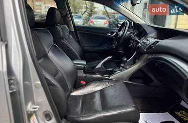 Седан Honda Accord 2010 в 