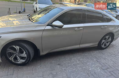 Седан Honda Accord 2019 в 