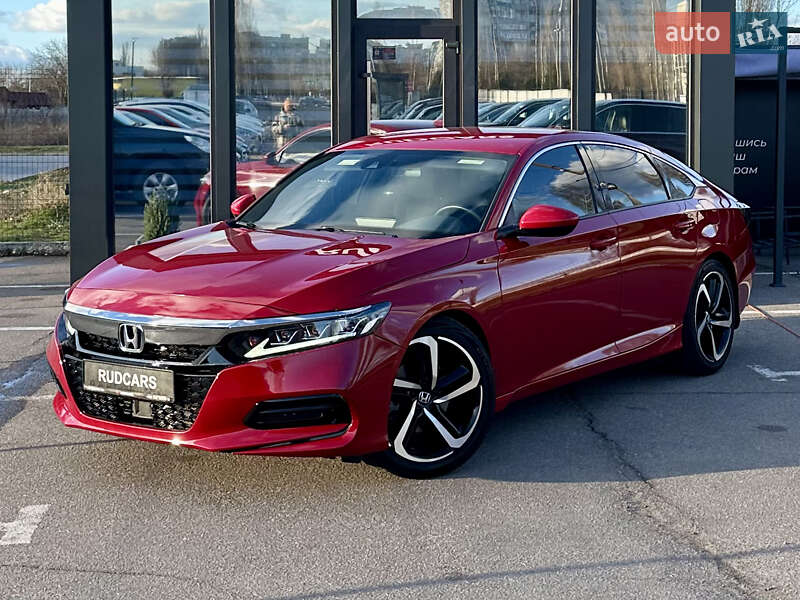 Седан Honda Accord 2018 в 