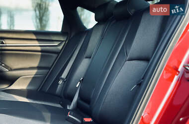 Седан Honda Accord 2018 в 