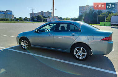 Седан Honda Accord 2004 в 