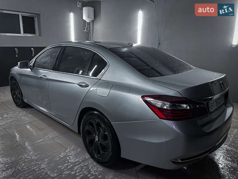 Седан Honda Accord 2016 в Пирятині