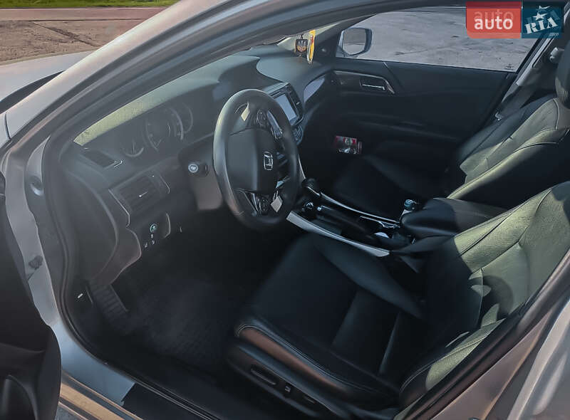 Седан Honda Accord 2016 в Пирятині