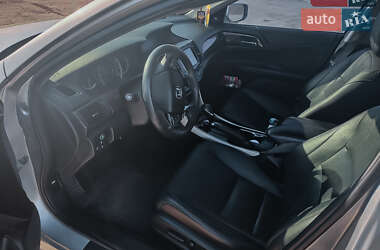 Седан Honda Accord 2016 в 