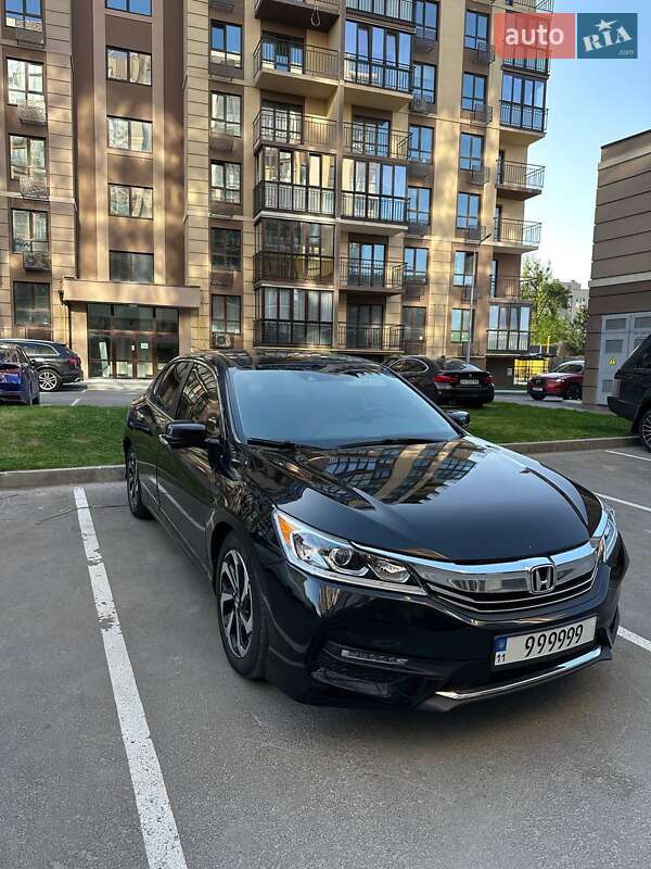 Седан Honda Accord 2017 в Києві